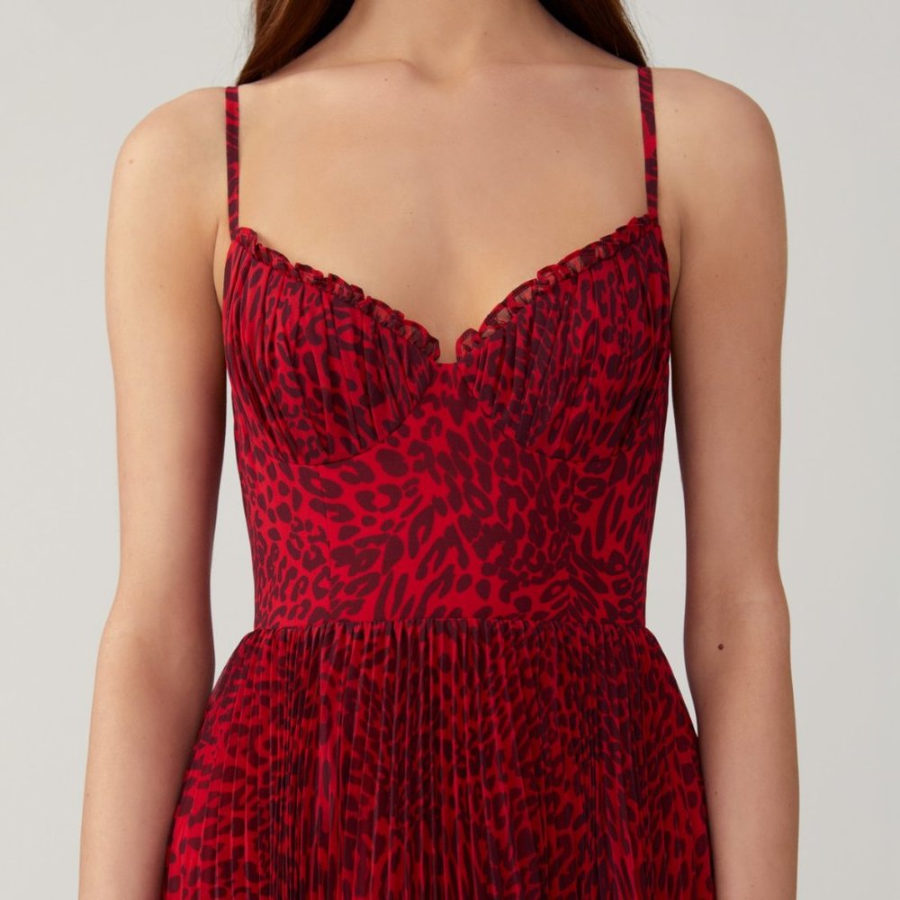 Pleated burgundy gathered cup gown from Fame and Partners, NWT